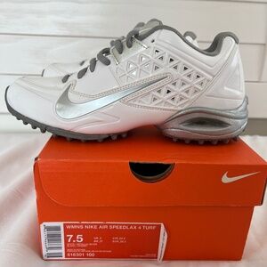 Nike Women’s Lacrosse Cleats Size 7.5